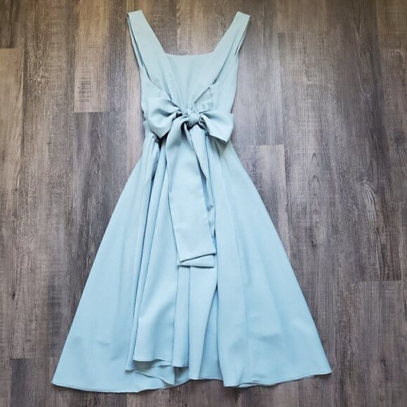 Dress - Picture 4 of 16